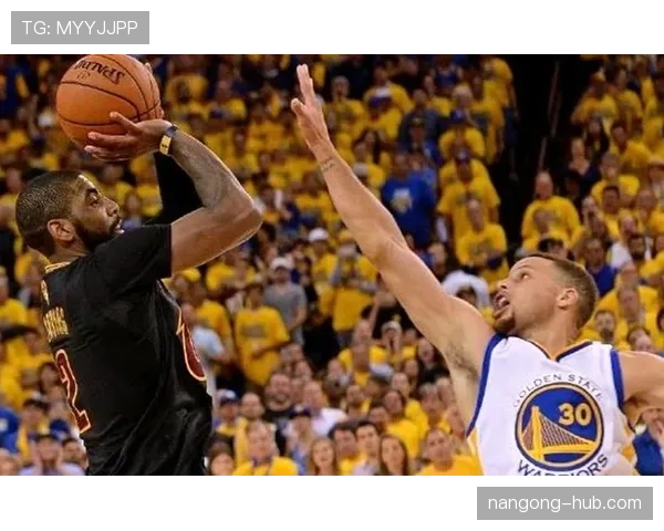 库里三分命中率拉开与欧文差距，掩护突破持续主导勇士进攻