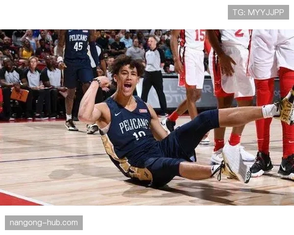 海耶斯突破制造对位错位 提升内线得分效率明显